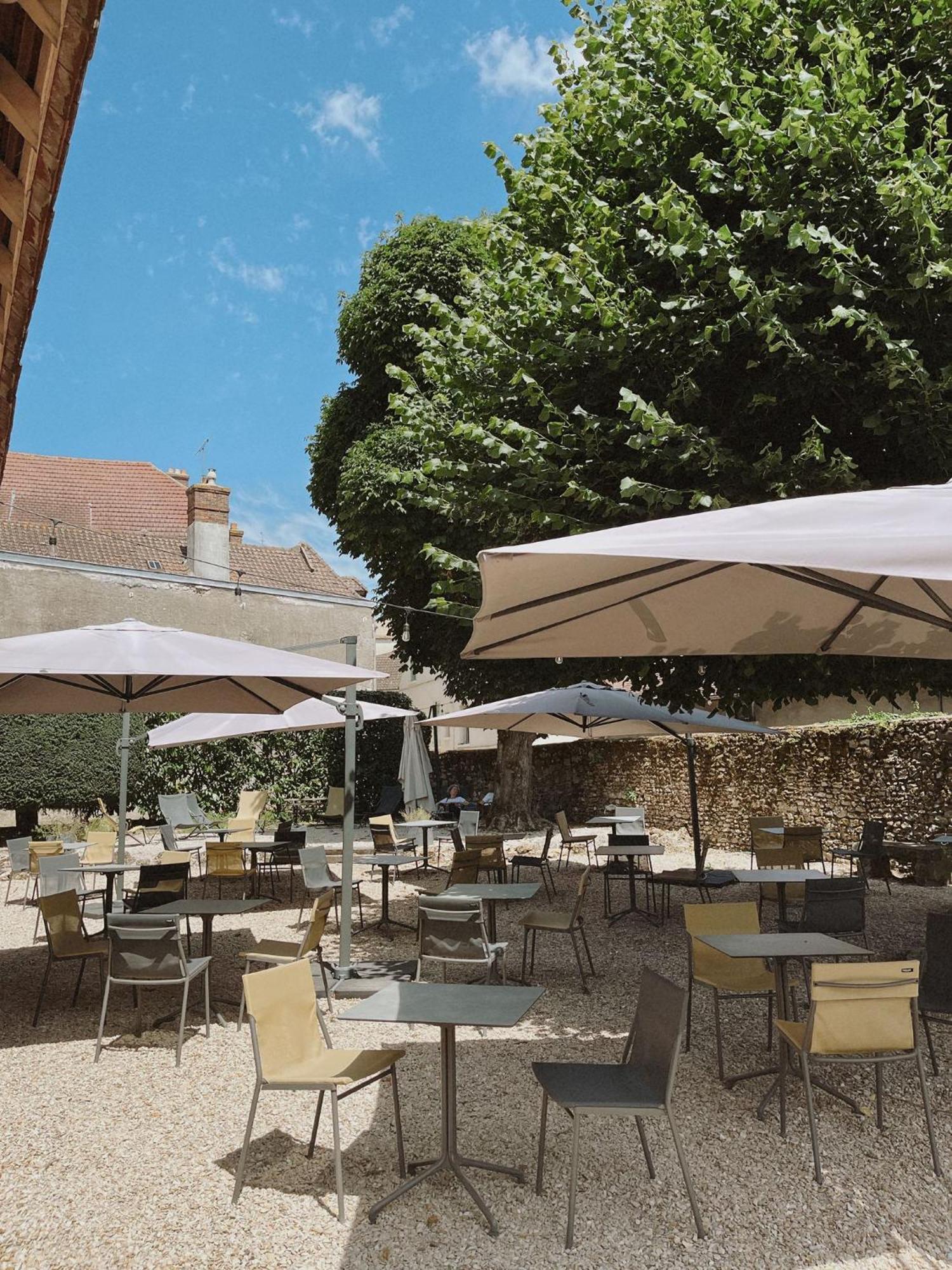 Western Blanche De Castille Hotel